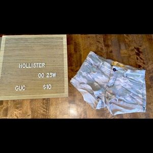 Hollister Short Shorts. Size 00, 23W. GUC!!